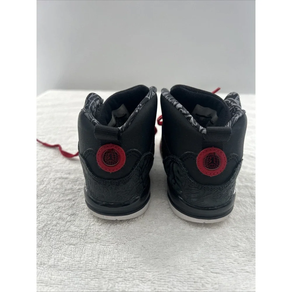 Nike Air Jordan Spizike Black Varsity Red Classic‎ Green 317700-026 Y Size 8C